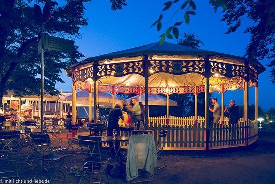 Eliszis Jahrmarktstheater