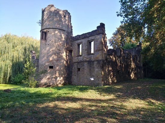 Burg und Schloss Daisbach
