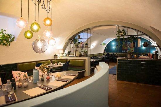 Kuloer bar & cool cuisine