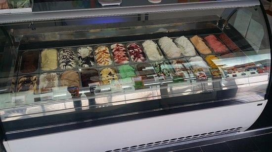 Eiscafe gelatissimo