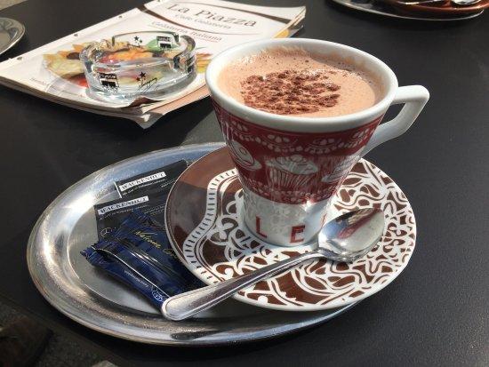 Italia Gelateria Cafe Lounge