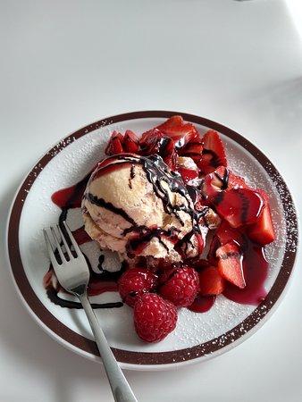 Eis Cafe Bar Ginogelati