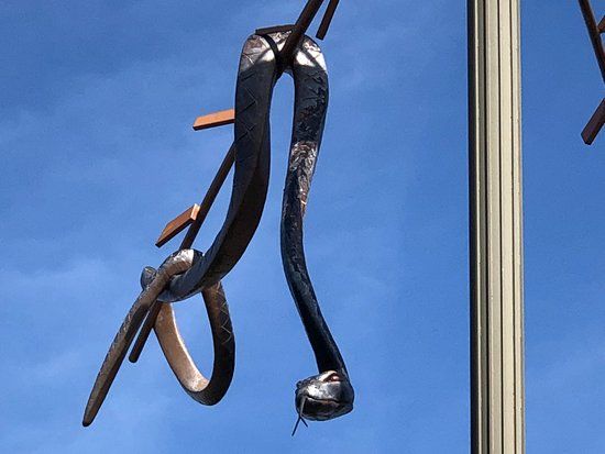 Schlange über Kreuzung