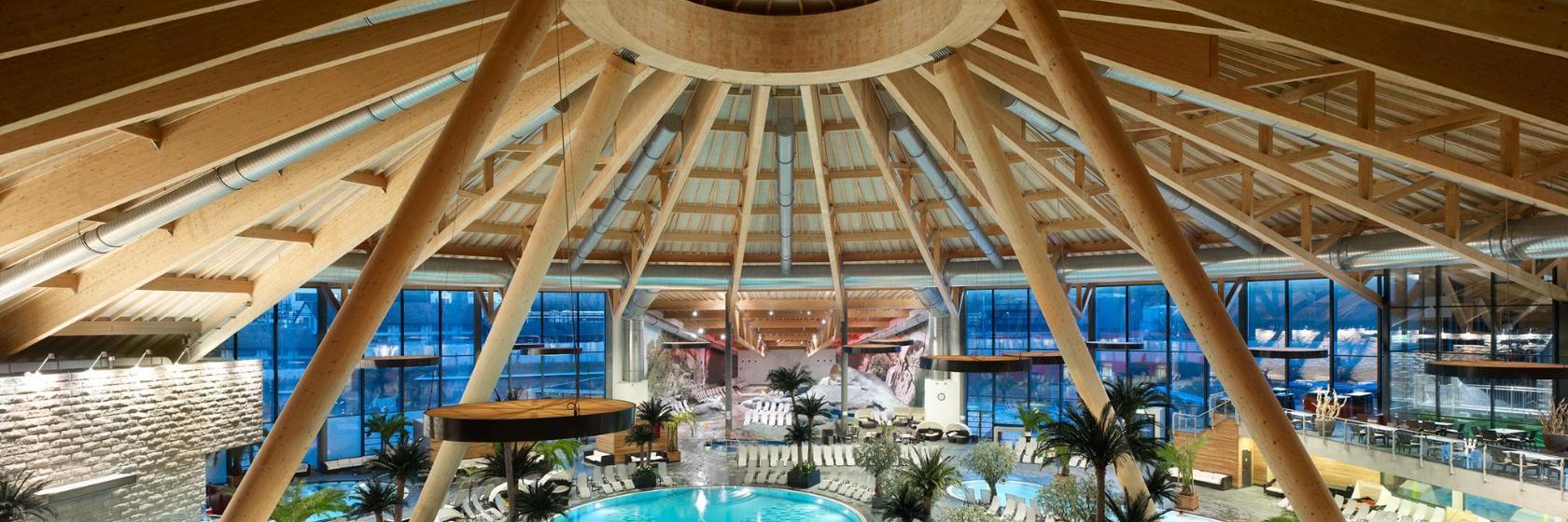 Schwimmbad aquabasilea